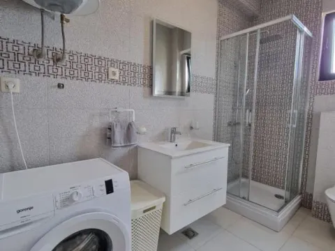Prodaja, dvosoban stan, 70m², Bečići, Budva - image 10