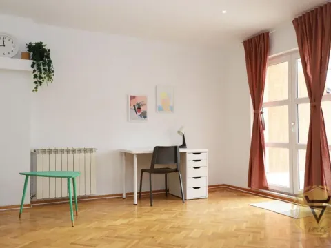 Rent, two bedroom apartment, 100m², Skadarlija, Beograd - image 7