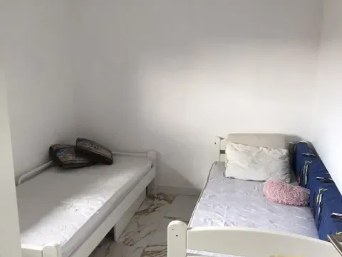 Rent, four bedroom apartment, 100m², Ledine, Beograd - image 10