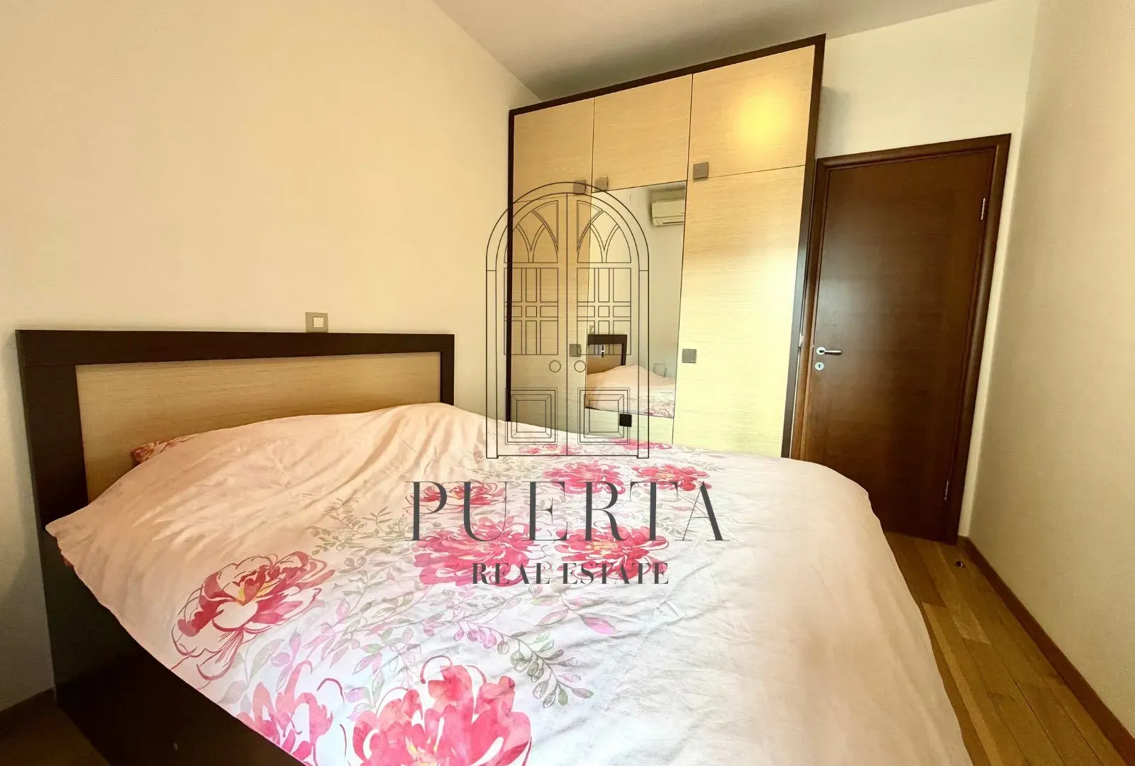 Izdavanje, jednosoban stan, 49m², Krivi Most, Podgorica