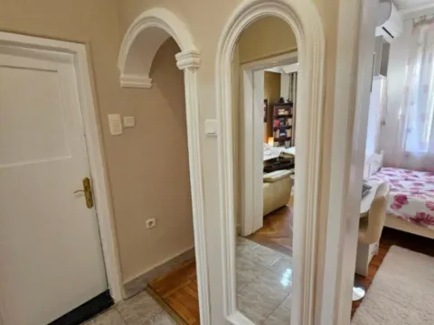 Izdavanje, dvosoban stan, 65m², Centar, Podgorica - image 8