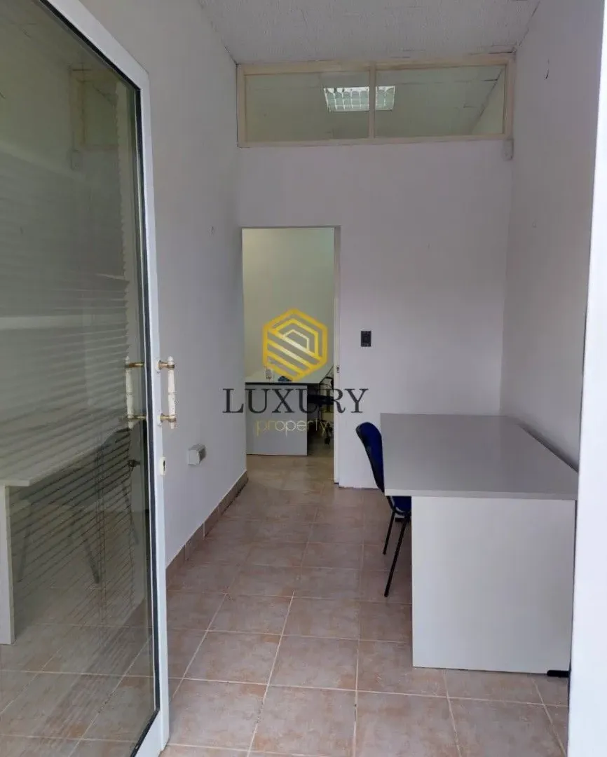 Rent, office space, 119m², City Kvart, Podgorica