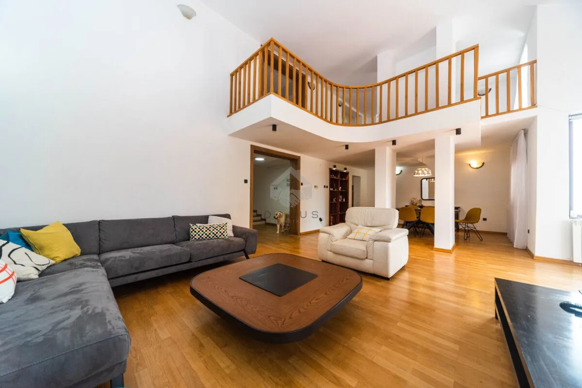 Rent, house, 280m², Gorica C, Podgorica