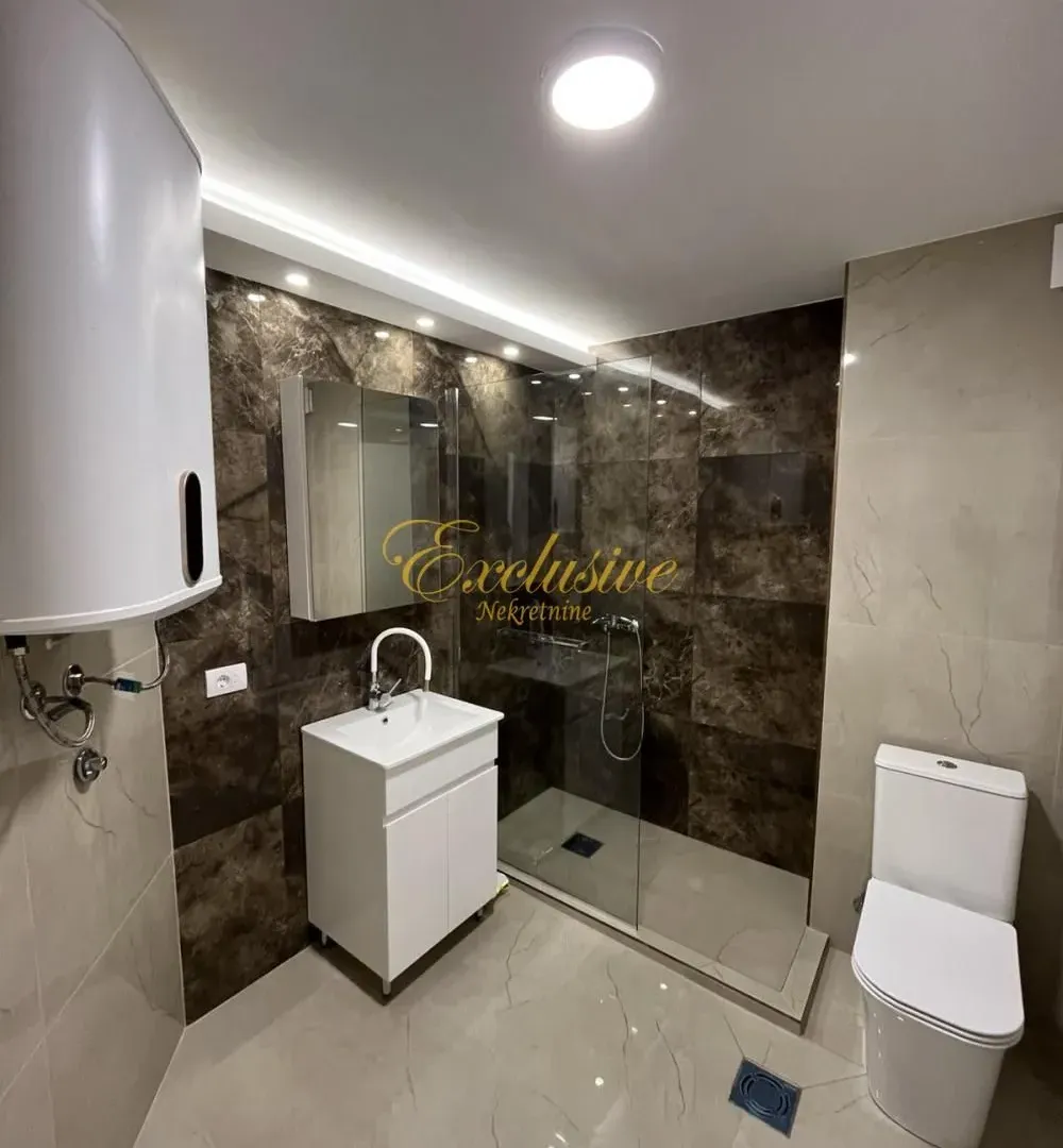 Prodaja, trosoban stan, 64m², Čukarička Padina, Beograd