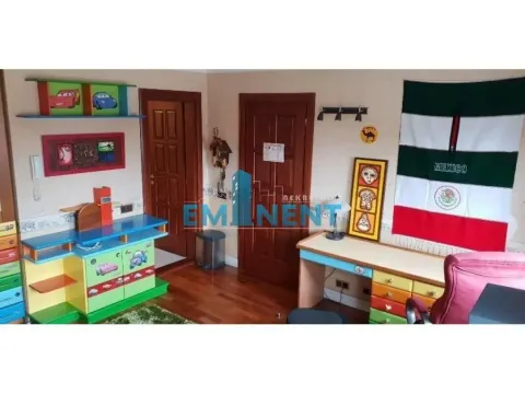 Izdavanje, stan, 200m², Stari Merkator, Novi Beograd Sve Podlokacije - image 14