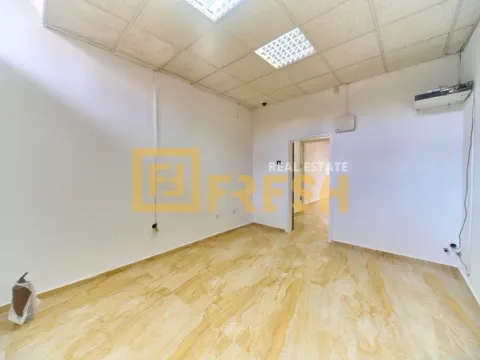 Izdavanje, poslovni prostor, 48m², Gintaš, Podgorica - image 5