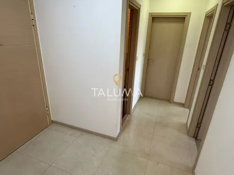 Rent, two bedroom apartment, 70m², City Kvart, Podgorica - image 8