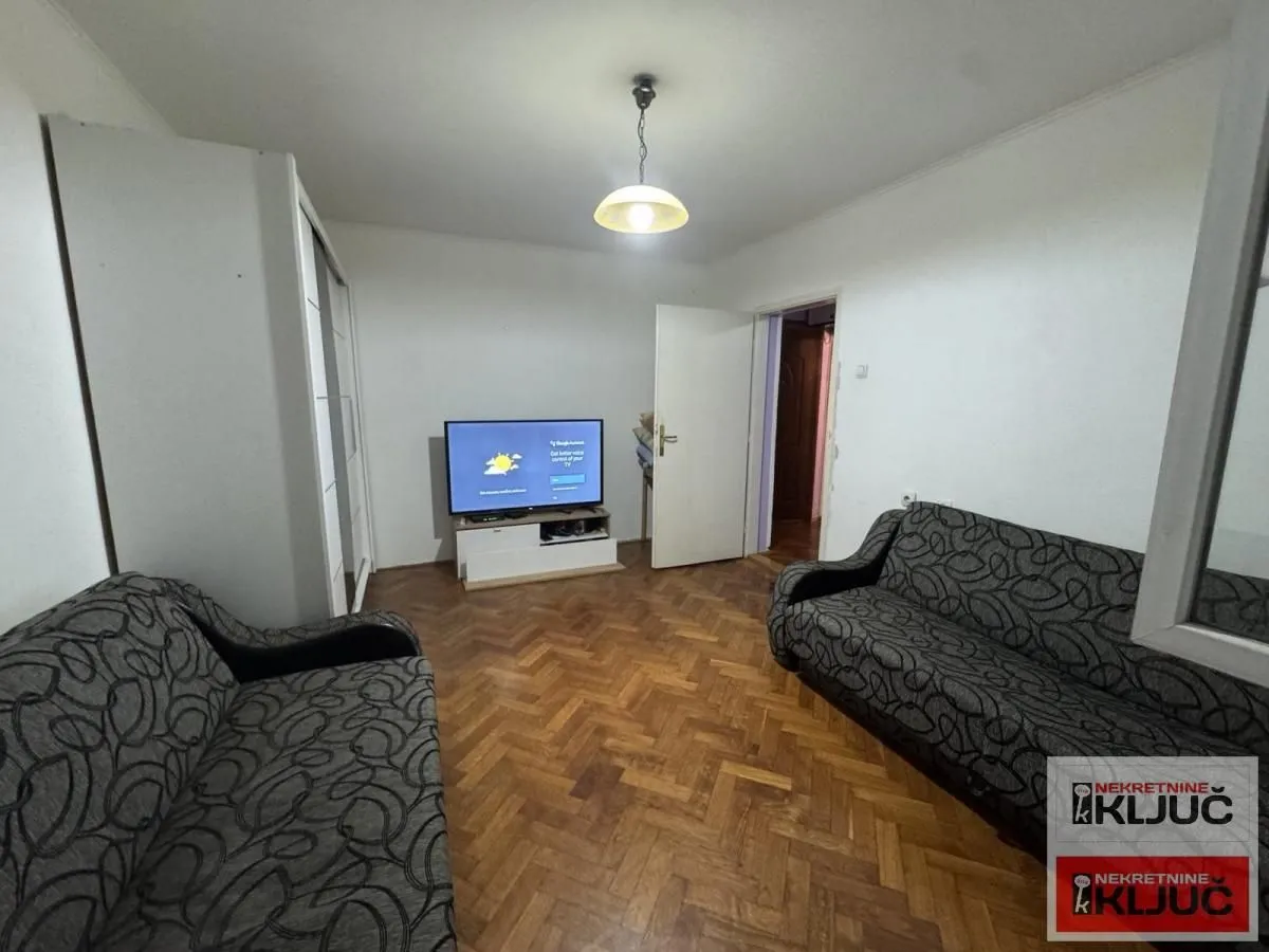 Prodaja, jednosoban stan, 30m², Železnička Stanica, Novi Sad Sve Podlokacije