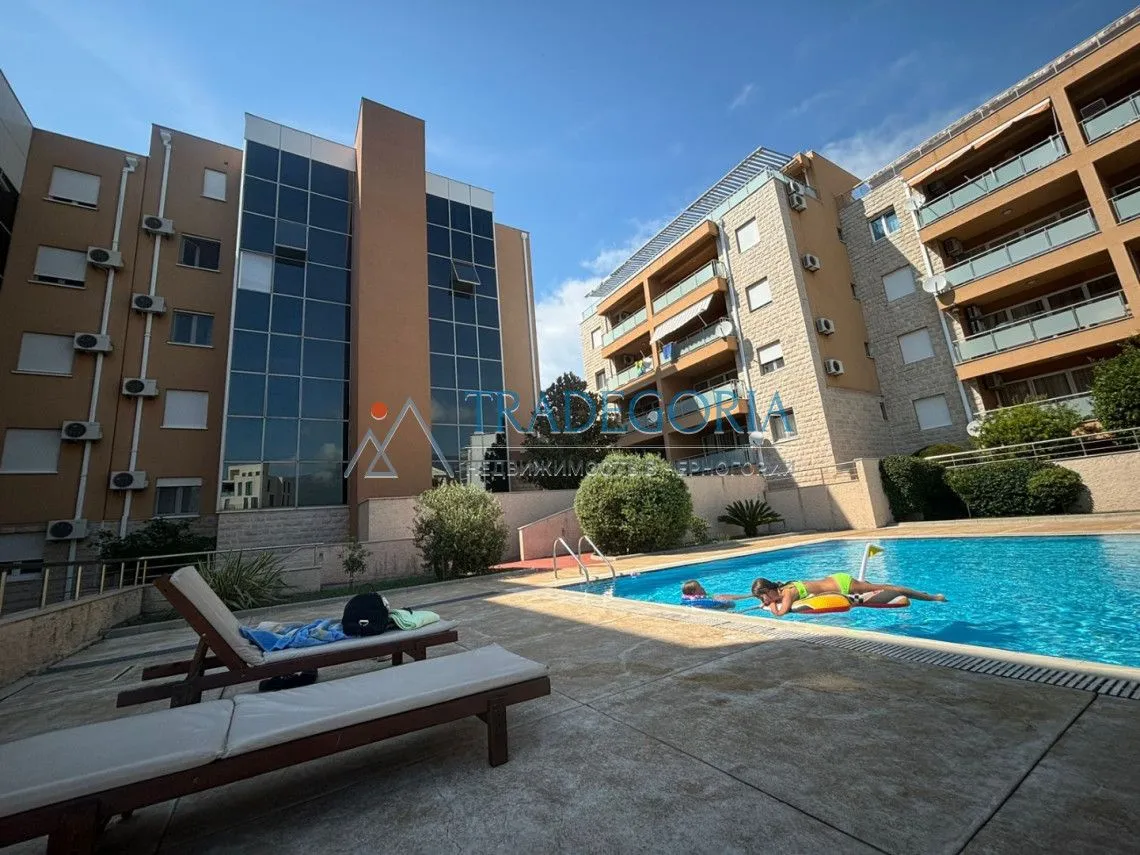 Prodaja, dvosoban stan, 68m², Bečići, Budva