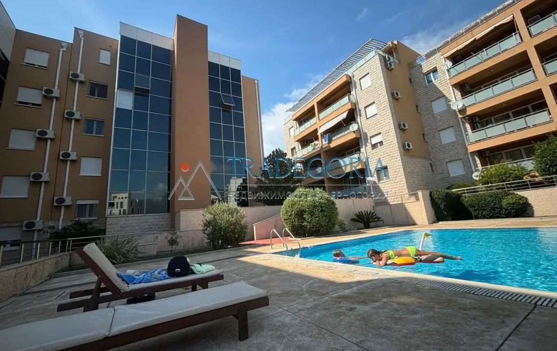 Prodaja, dvosoban stan, 68m², Bečići, Budva