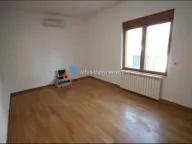 Izdavanje, kuća, 600m², Savski Venac, Beograd - image 27