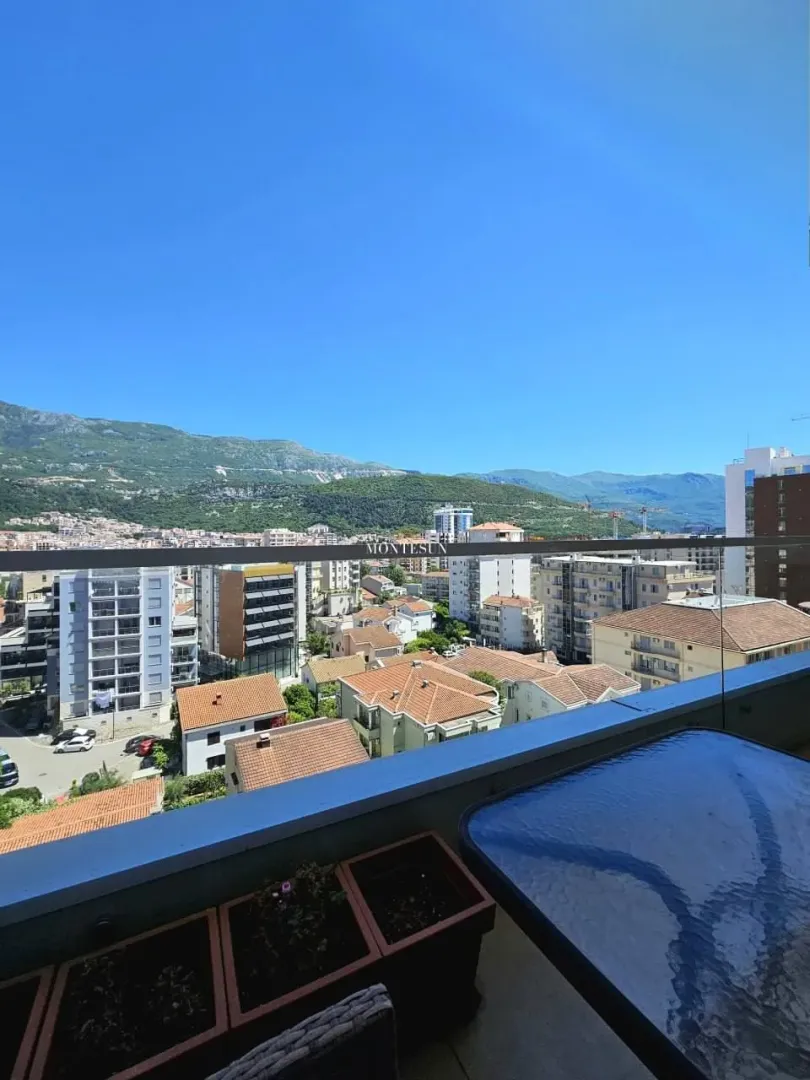Rent, two bedroom apartment, 89m², Centar, Budva