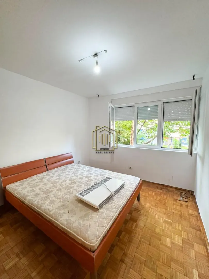 Prodaja, dvosoban stan, 78m², Gintaš, Podgorica