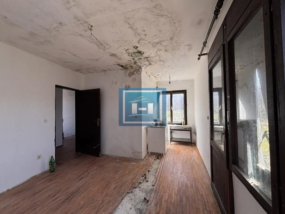 Prodaja, kuća, 360m², Šantarovac, Jagodina