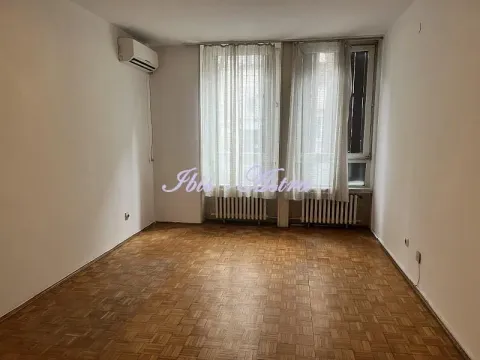 Rent, three bedroom apartment, 84m², Kalenić Pijaca, Vračar Sve Podlokacije - image 5
