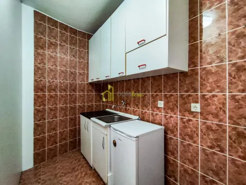Izdavanje, poslovni prostor, 33m², Centar, Podgorica - image 3