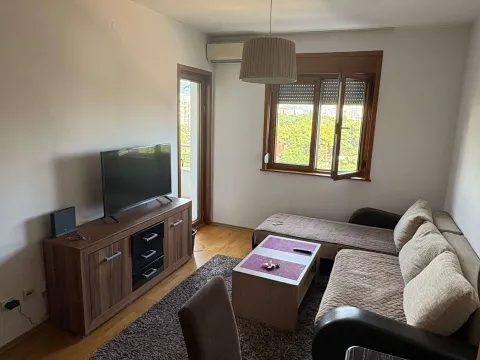 Rent, one bedroom apartment, 40m², Zabjelo, Podgorica - image 1
