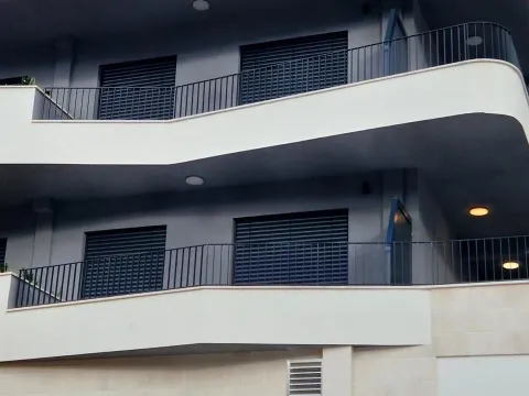 Sale, two bedroom apartment, 51m², Dobrota, Kotor - image 7