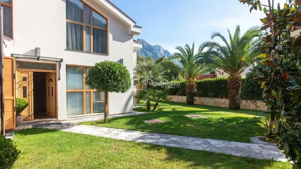 Sale, house, 186m², Orahovac, Kotor