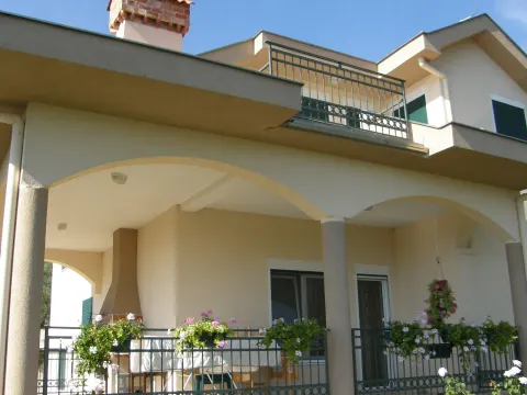 Sale, house, 157m², Kavač, Kotor - image 2