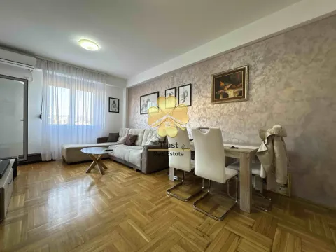 Izdavanje, jednosoban stan, 50m², Stari Aerodrom, Podgorica - image 4