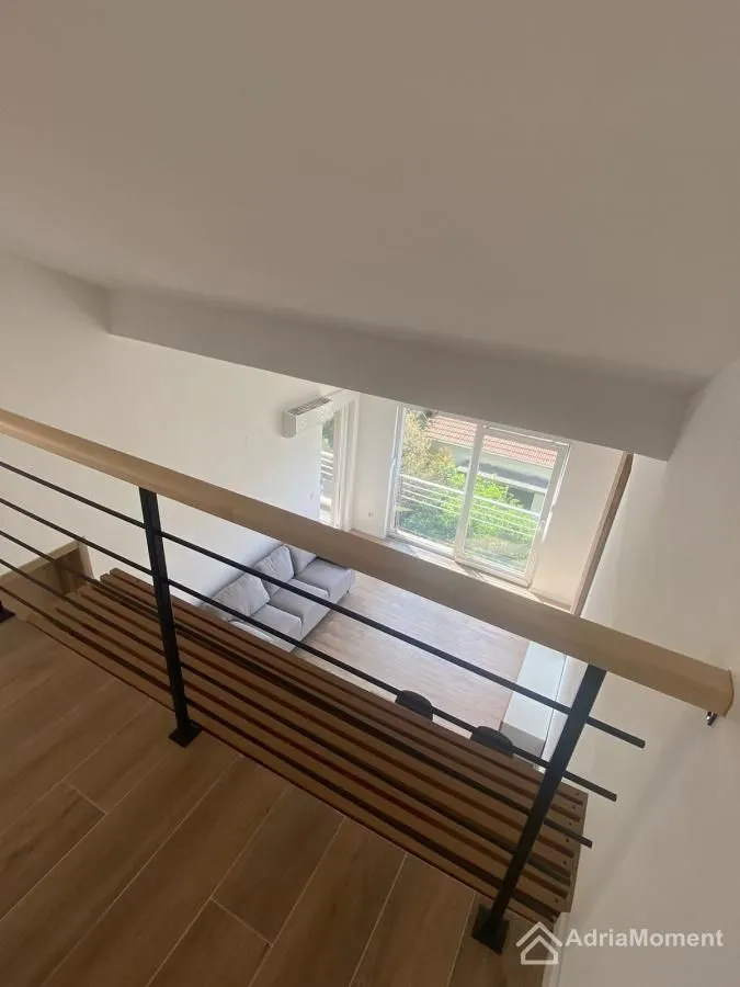 Prodaja, četvorosoban stan, 171m², Dobrota, Kotor