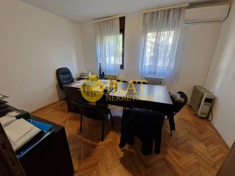 Izdavanje, poslovni prostor, 97m², Čukarica, Beograd - image 2