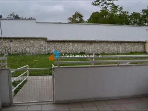 Rent, four bedroom apartment, 135m², Savski Venac, Beograd - image 17