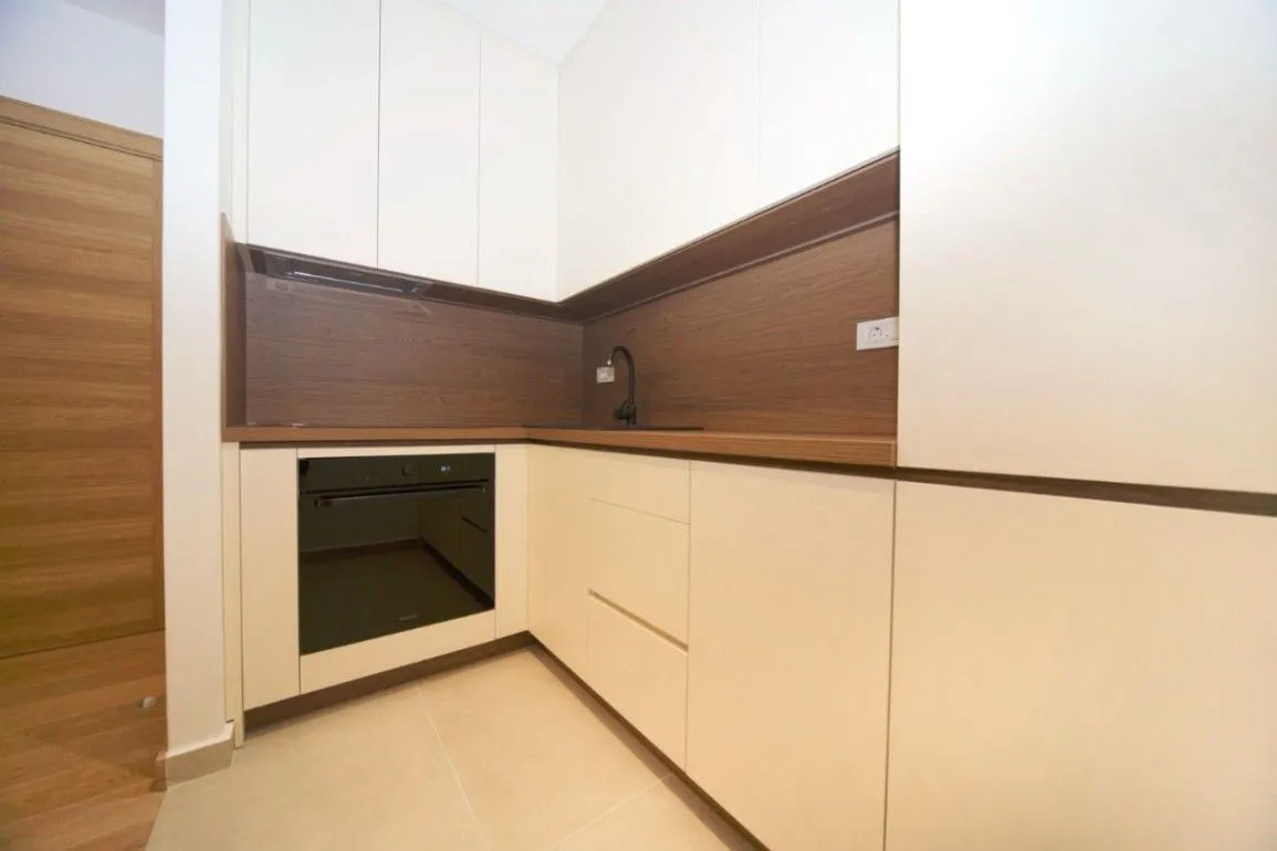 Izdavanje, jednosoban stan, 46m², City Kvart, Podgorica