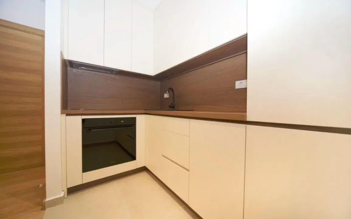 Izdavanje, jednosoban stan, 46m², City Kvart, Podgorica