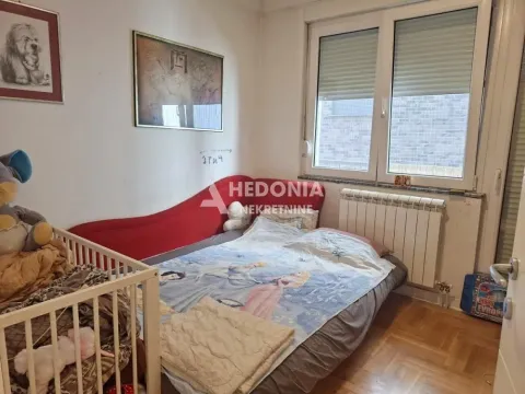 Sale, three bedroom apartment, 71m², Južni Bulevar, Vračar Sve Podlokacije - image 5