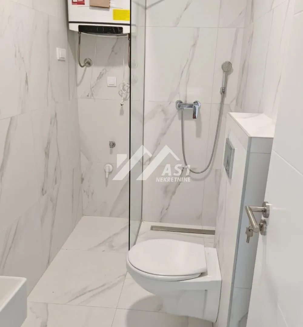 Prodaja, jednosoban stan, 36m², Grbavica, Novi Sad Sve Podlokacije