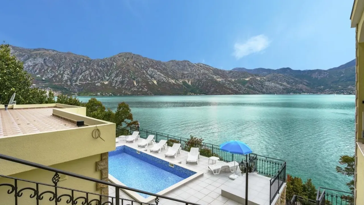 Sale, house, 424m², Kostanjica, Kotor