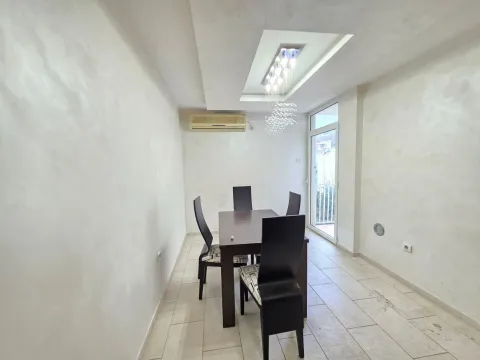 Prodaja, trosoban stan, 100m², Petrovac, Budva - image 13