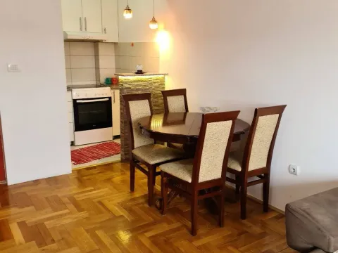 Izdavanje, jednosoban stan, 40m², Stari Aerodrom, Podgorica - image 7