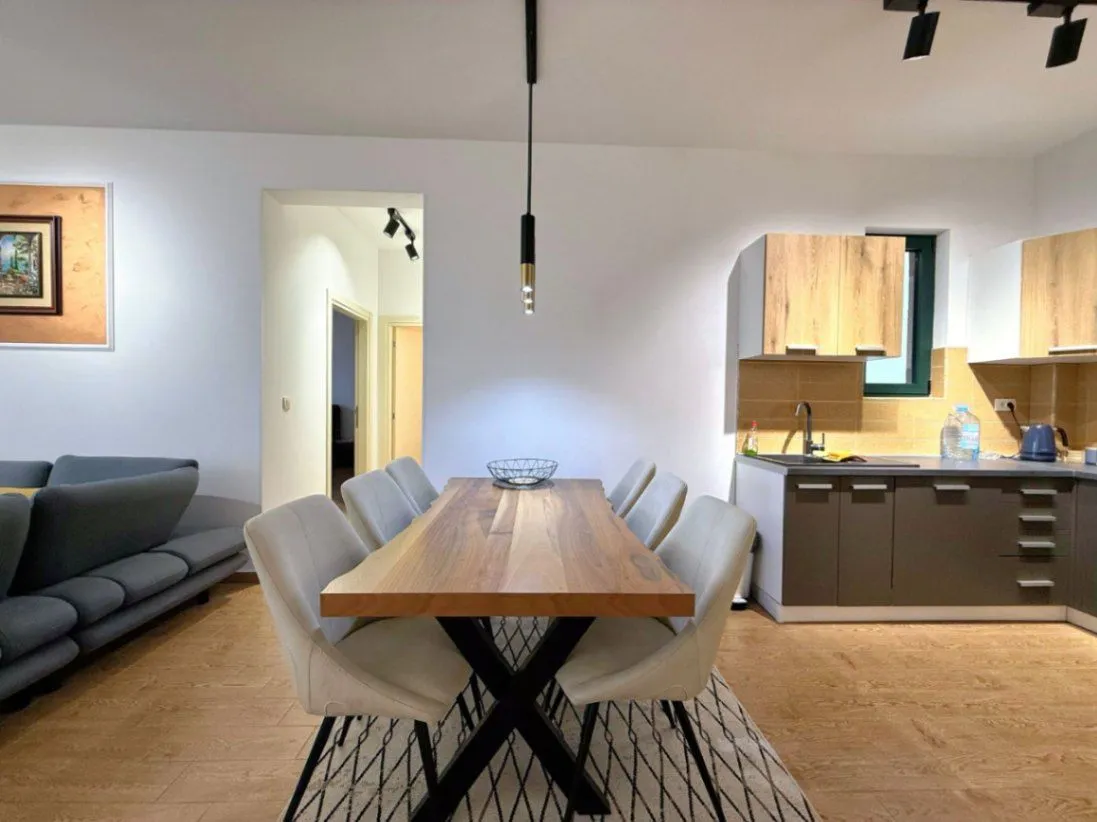 Prodaja, dvosoban stan, 81m², Bečići, Budva