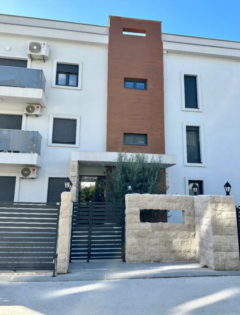 Rent, one bedroom apartment, 50m², Donja Lastva, Tivat