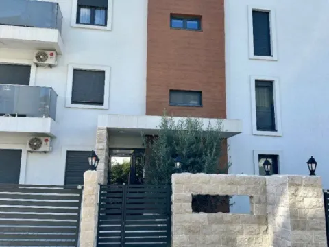 Izdavanje, jednosoban stan, 50m², Donja Lastva, Tivat - image 6