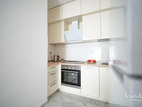 Sale, one bedroom apartment, 46m², Podkošljun, Budva - image 9