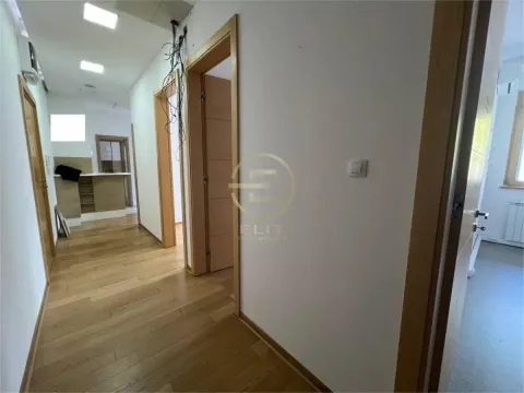 Rent, office space, 77m², Centar, Novi Sad - image 15