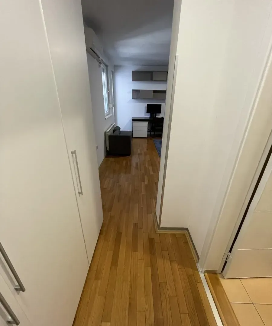 Prodaja, jednosoban stan, 42m², Nova Detelinara, Novi Sad Sve Podlokacije