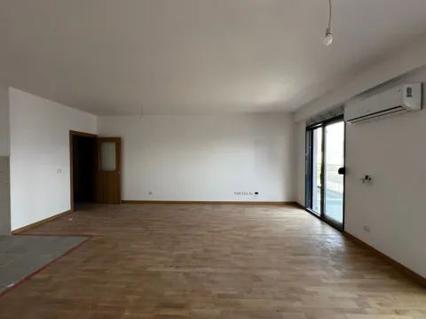 Prodaja, trosoban stan, 116m², Pobrežje, Podgorica - image 3