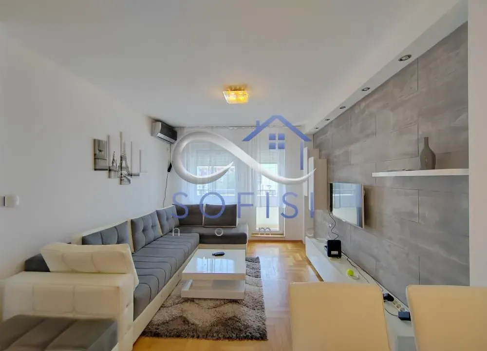 Sale, two bedroom apartment, 39m², Grbavica, Novi Sad Sve Podlokacije