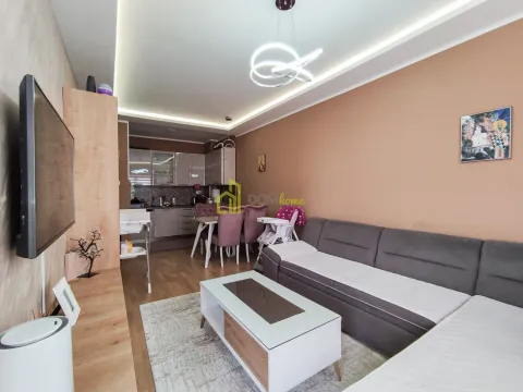 Prodaja, jednosoban stan, 49m², Tuški Put, Podgorica - image 8