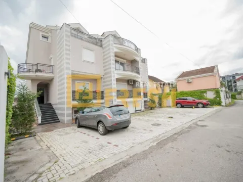 Prodaja, dvosoban stan, 68m², Dalmatinska ulica, Podgorica - image 14