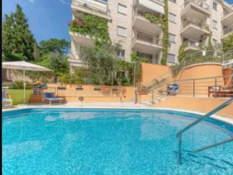 Sale, two bedroom apartment, 57m², Petrovac, Budva - image 1