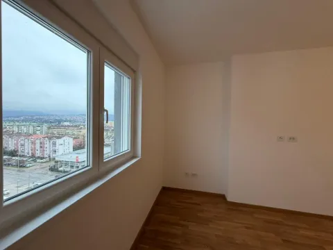 Sale, three bedroom apartment, 105m², Stari Aerodrom, Podgorica - image 16