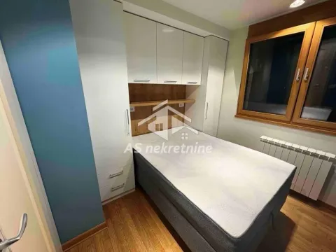 Izdavanje, stan, 40m², Stari Grad, Beograd - image 6