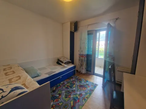 Rent, two bedroom apartment, 81m², Budva, Crna Gora - image 5