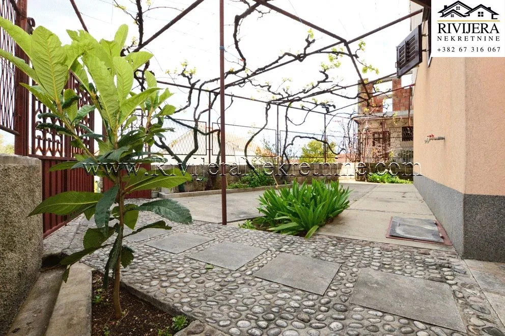 Prodaja, dvosoban stan, 60m², Herceg Novi, Crna Gora